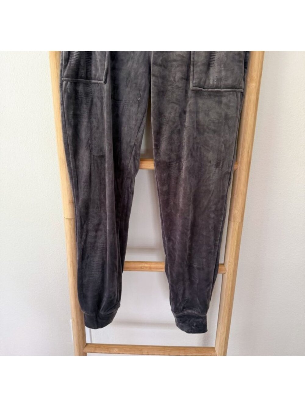 House of Harlow 1960 Velour Jogger Pants Gray Lounge Casual Size S - Picture 3 of 8